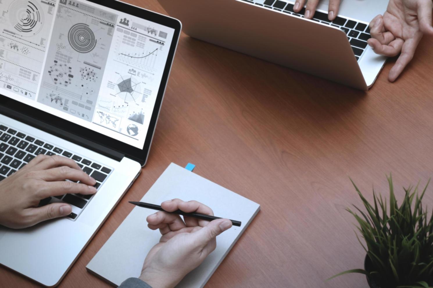 Participant reviewing search ranking concepts during an online webinar session